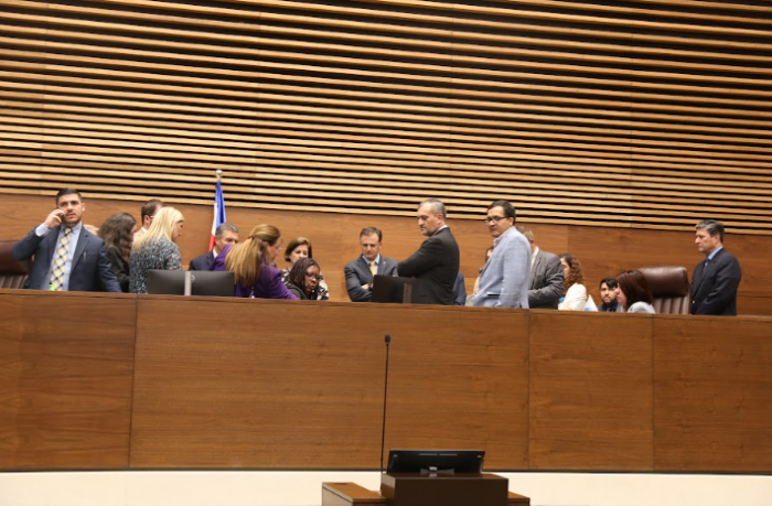 Diputados decidirán el próximo lunes si tramitan bajo una vía rápida proyecto que reduce gasto estatal en campañas políticas