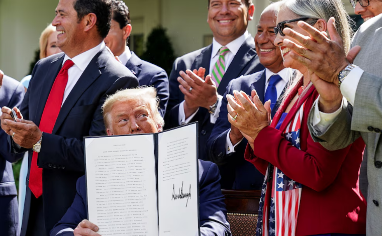 Qué es una orden ejecutiva: la herramienta de Trump para remodelar rápidamente el Gobierno de Estados Unidos