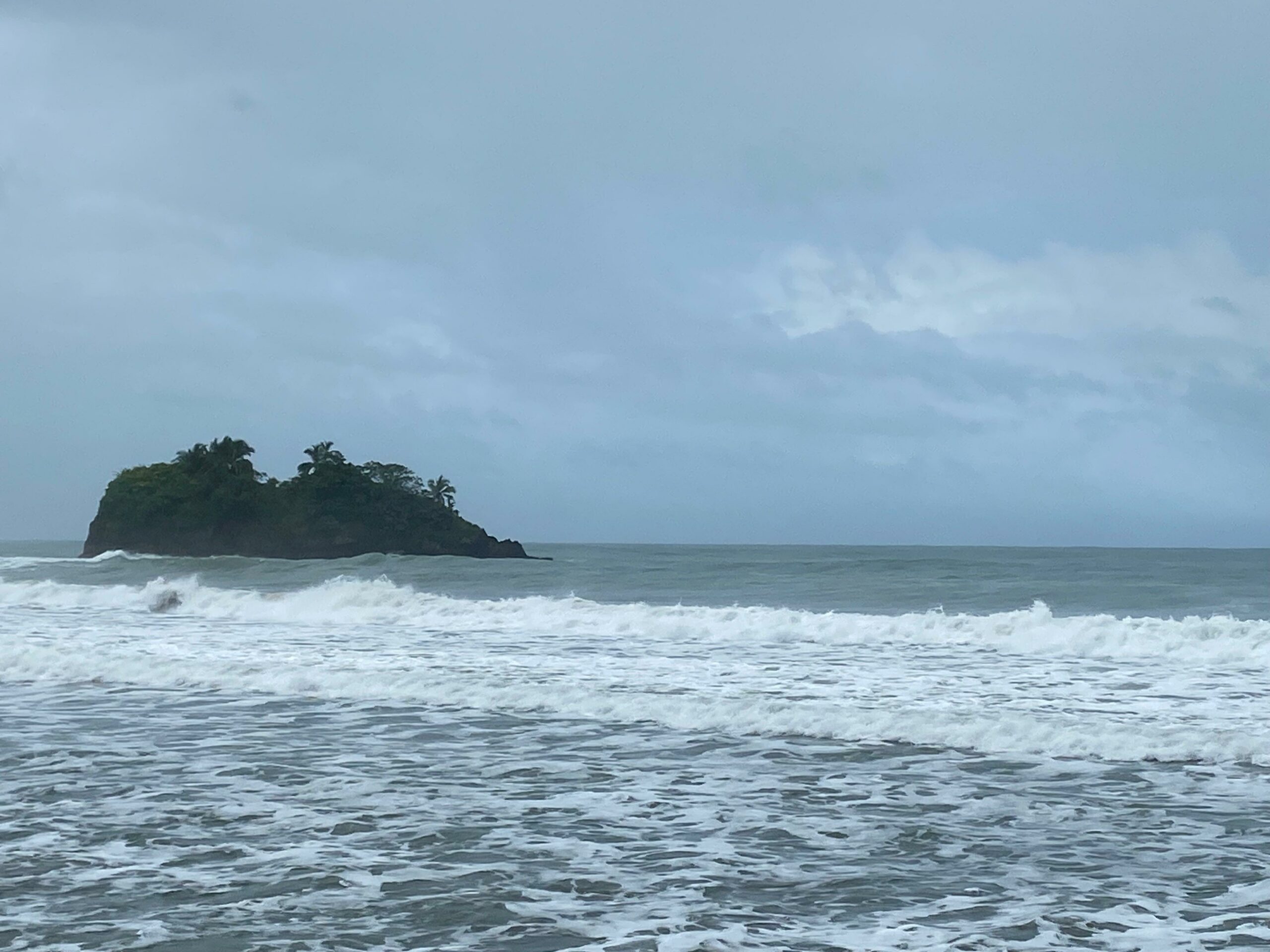 MIOCIMAR prevé oleajes superiores a los 3 metros en el Caribe para los próximos días