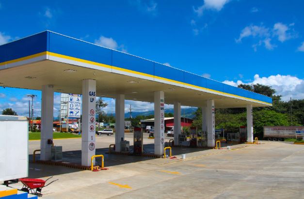 Cámara confirma tendencia “alcista” en precio de combustibles