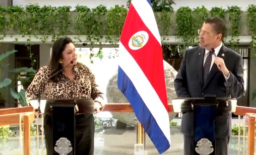 Presidente sobre solicitud de destitución de Ministra de Condición de la Mujer: “Les voy a responder con mil ‘no me importas’”