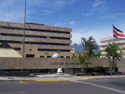 Suspenden inicio del juicio en caso Fénix por error en notificación a partes del proceso