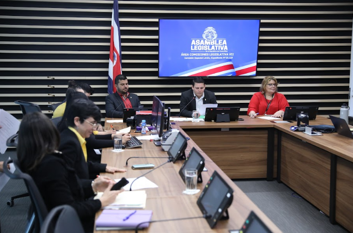 Comisión legislativa exige al Gobierno descartar posibilidad de que residuos del GAM se trasladen a Limón