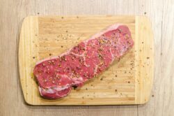 Ticos consumen en promedio más de un kilo de carne de res al mes