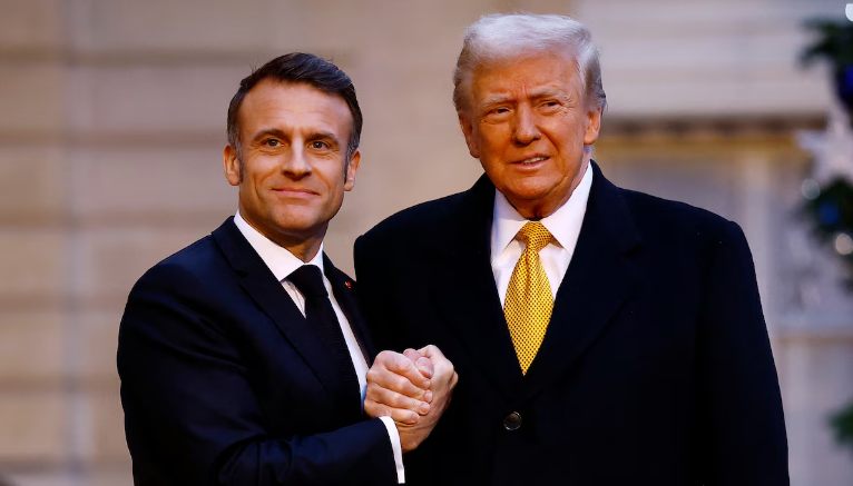 A tres años de la invasión rusa, Macron visita a Trump para pedir que la negociación por la paz en Ucrania incluya a Zelensky y Europa