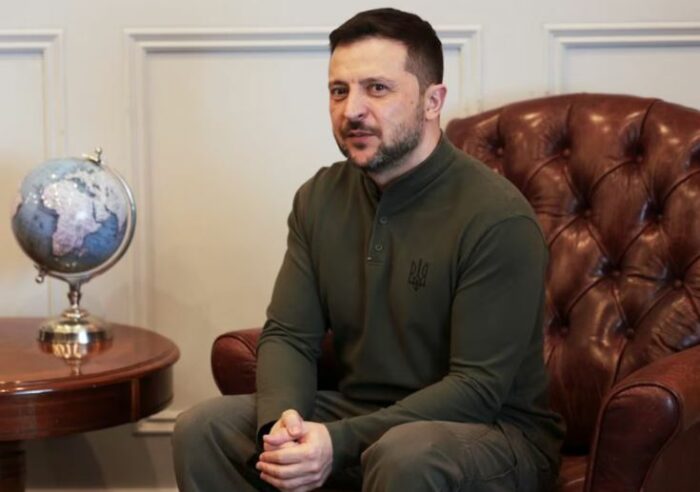 Zelensky advirtió que Ucrania no aceptará una paz que implique su rendición mientras Europa redefine su defensa sin EEUU