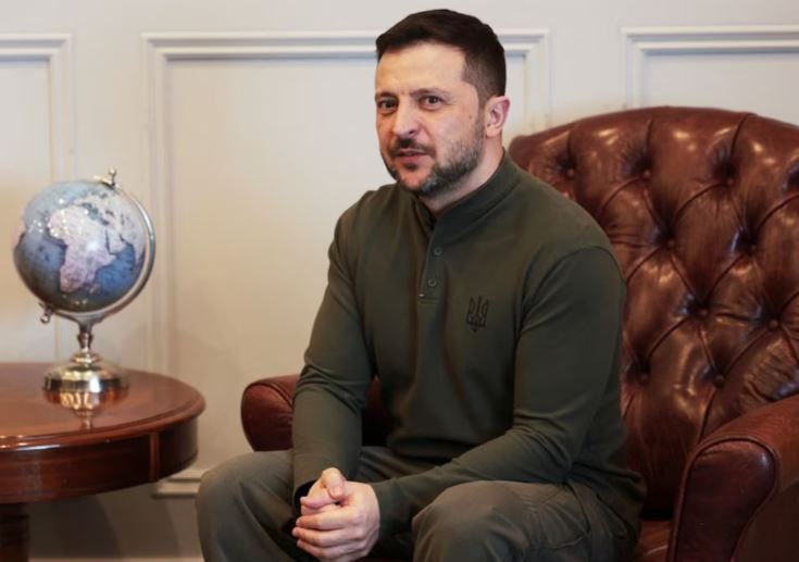 Zelensky advirtió que Ucrania no aceptará una paz que implique su rendición mientras Europa redefine su defensa sin EEUU