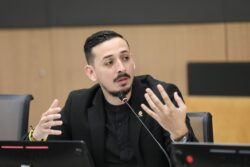 ¿Buscará Ariel Robles ser candidato presidencial con el FA? Diputado respondió en redes sociales