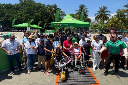 Playa Sámara se convierte en un destino accesible para personas con discapacidad