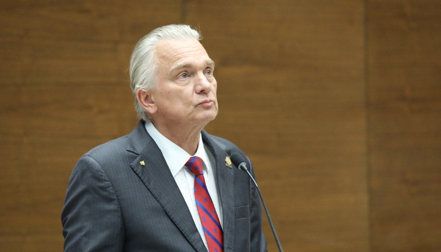 ¿Qué gana Costa Rica recibiendo migrantes deportados de EEUU? Canciller respondió a cuestionamientos de diputados