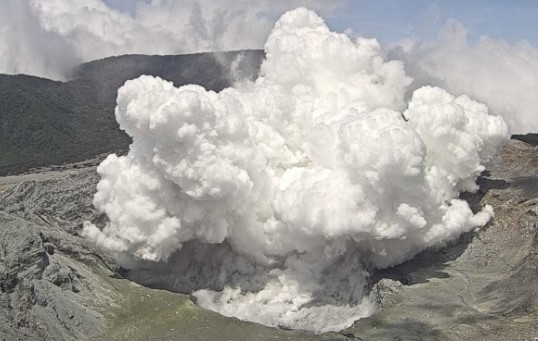 Cierre del Volcán Poás genera preocupación en productores y comerciantes de la zona ante caída en visitación