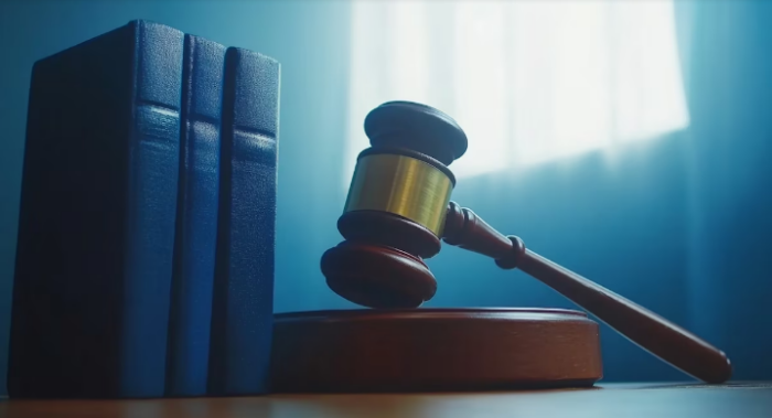 Florida da el primer paso para reducir la edad de compra de rifles mientras el debate resurge con fuerza