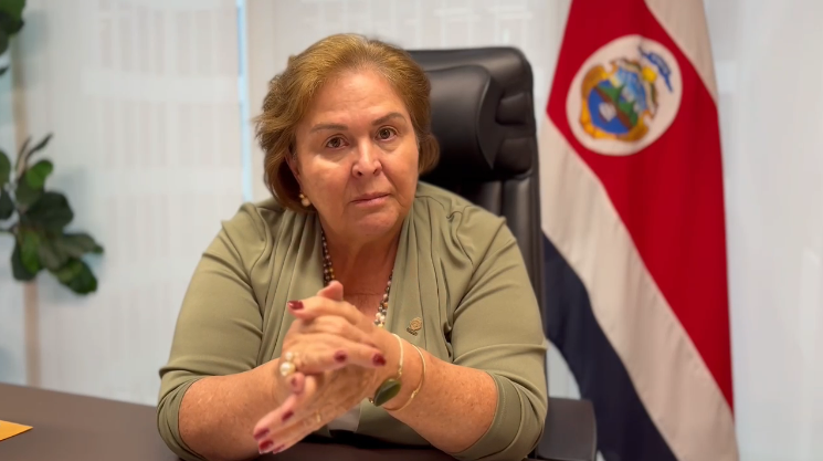 Diputada del PLN denuncia en el OIJ ofensas tras foto donde parece durmiendo en el Plenario