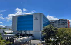 Hospital México advierte sobre riesgo latente de más renuncias de especialistas que están “esperando soluciones”