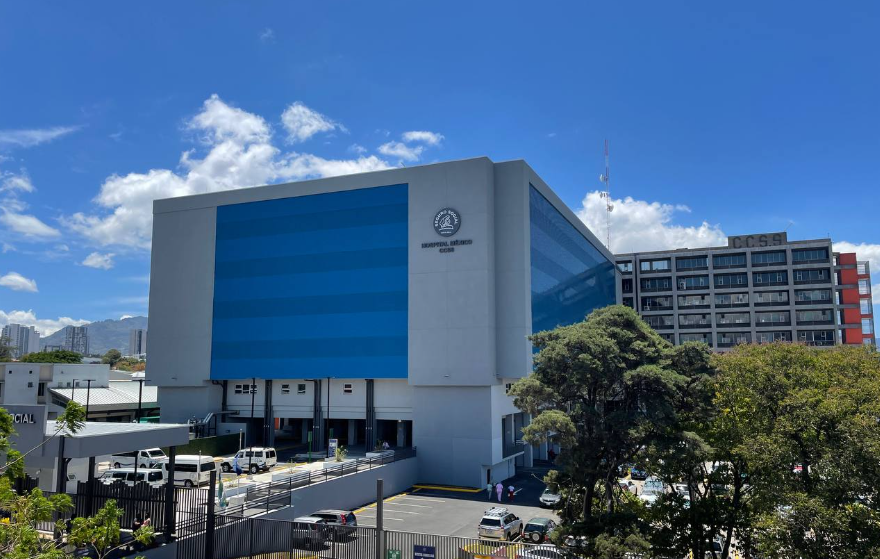 Hospital México advierte sobre riesgo latente de más renuncias de especialistas que están “esperando soluciones”