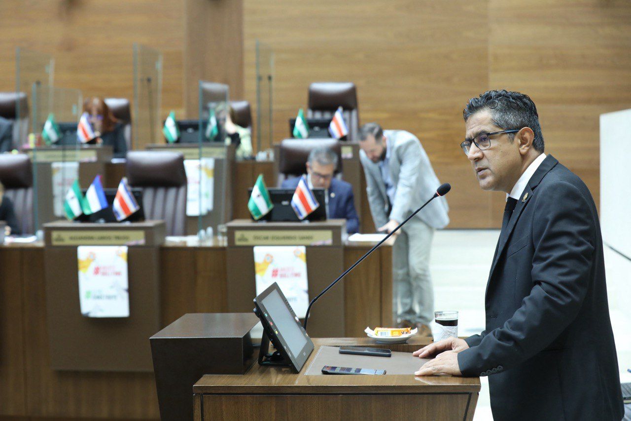 Hacienda estima que dejó de percibir ₡89 mil millones tras la aprobación de dos Leyes en el Congreso