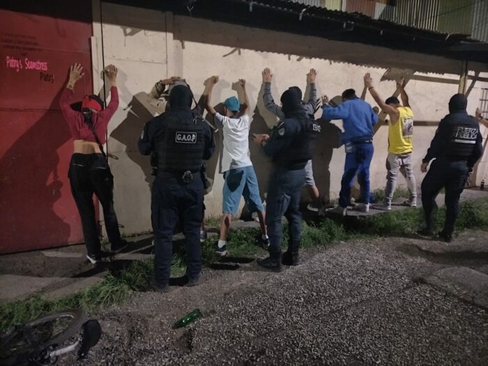 Operativos resultaron con decomiso de droga, dinero y personas detenidas en el sur de la capital