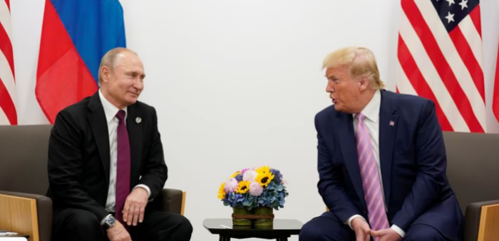 Donald Trump y Vladimir Putin dialogaron por teléfono para buscar una tregua en la invasión a Ucrania