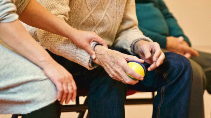 UNA prevé aumento del 400% en casos de Alzheimer en el país para 2050