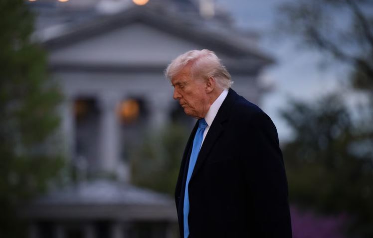 Pese al colapso de los mercados y la presión internacional, Trump ratificó su estrategia de aumentar los aranceles