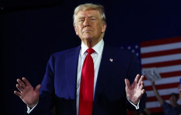 A 100 días de gestión, Trump defendió su política migratoria, la presión comercial a China y su rol en la guerra en Ucrania