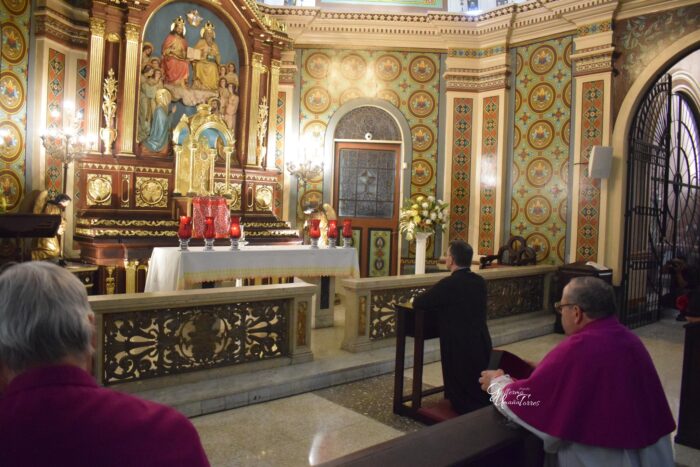 Costarricenses podrán firmar libro de condolencias por fallecimiento del Papa Francisco