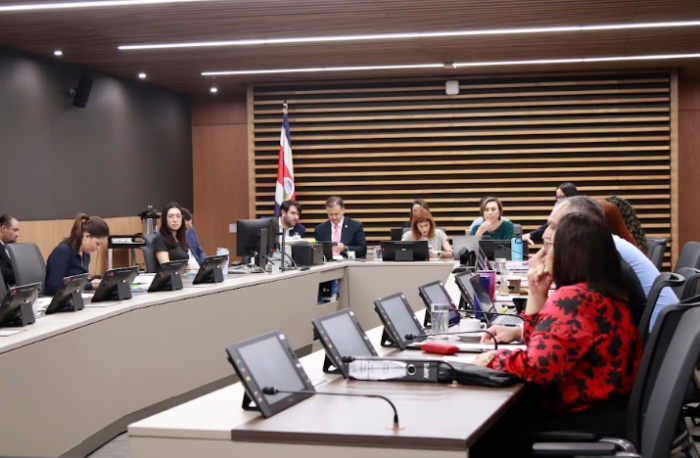 Ausencia de diputados impidió sesionar en comisión investigadora de la CCSS por segunda semana consecutiva