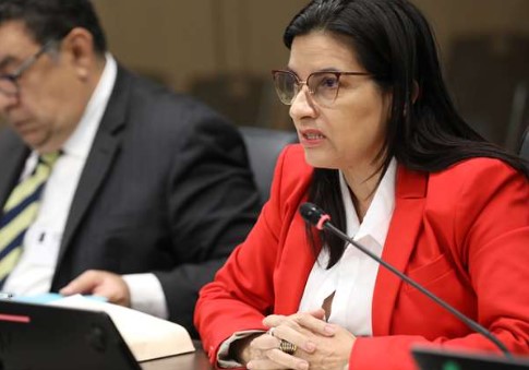 Gobierno presentará plan para liquidar mandos medios y que sean recontratados como empleados de confianza