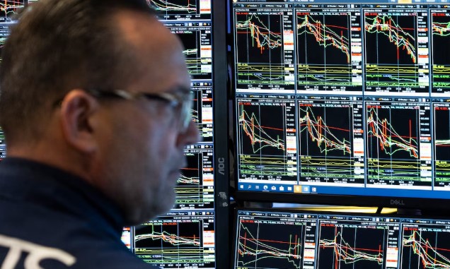 Las diez empresas que más perdieron en un viernes de fuertes caídas en Wall Street