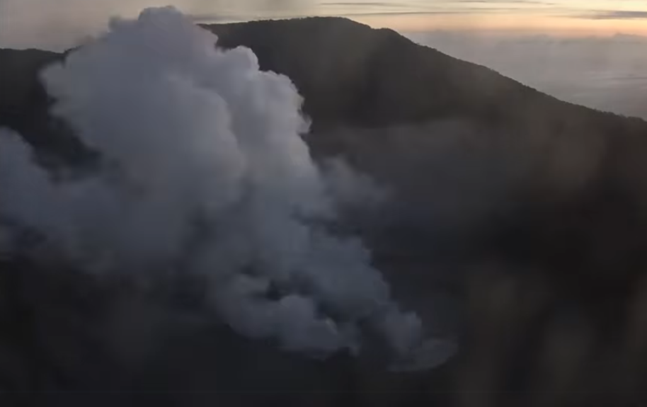 Guardaparques refuerzan control ante ingresos ilegales tras cierre del Volcán Poás