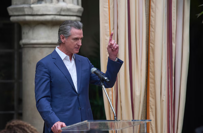 California demandará al gobierno de Trump para impedir la aplicación de los aranceles a las importaciones