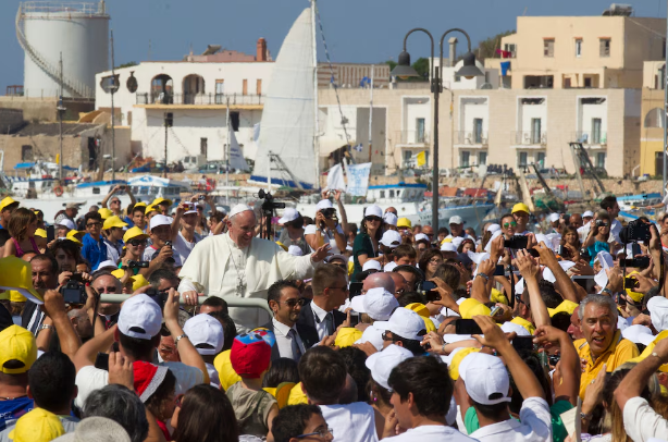 El papa Francisco y su cruzada en favor de los migrantes
