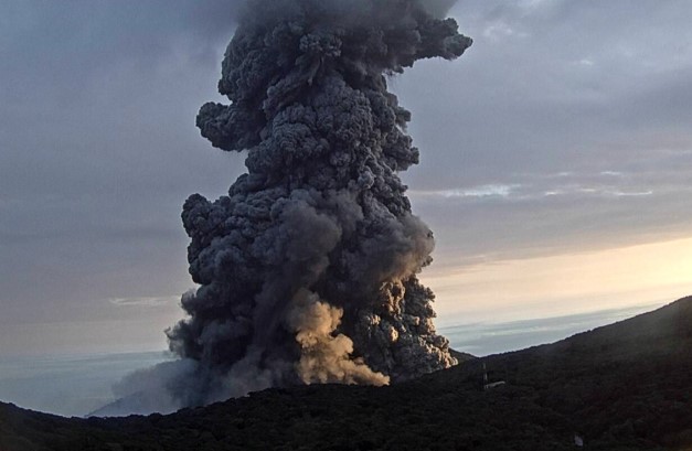 OVSICORI no descarta nuevas erupciones violentas en el Volcán Poás en los próximos días