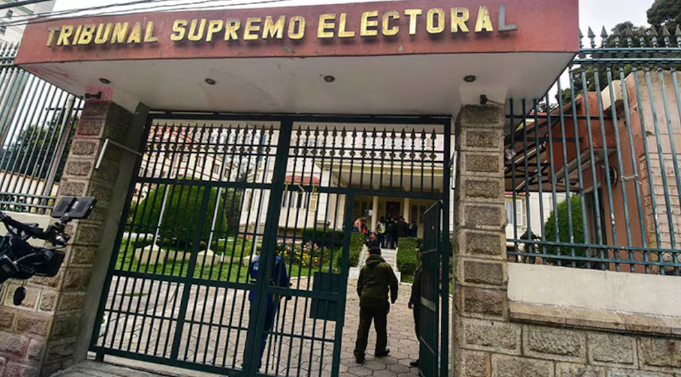 Un vocal electoral de Bolivia reveló que muchos actores políticos “amenazan” al Tribunal Supremo de cara a los comicios presidenciales