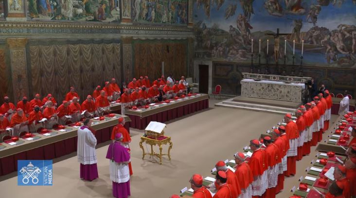 El Cónclave, más allá de las votaciones: cotidianeidad y rituales de los cardenales en el Vaticano