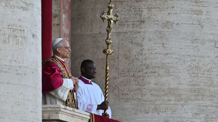 De qué color viste el Papa y cuál es su significado en la Iglesia Católica