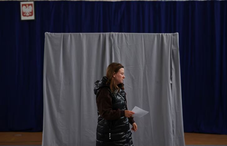 Polonia elige a su nuevo presidente en un pulso entre los liberales y los ultraconservadores