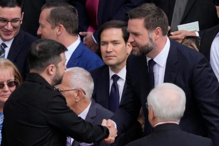 Meloni, JD Vance, Zelensky y varios presidentes latinoamericanos: los líderes internacionales que asistieron a la asunción de León XIV