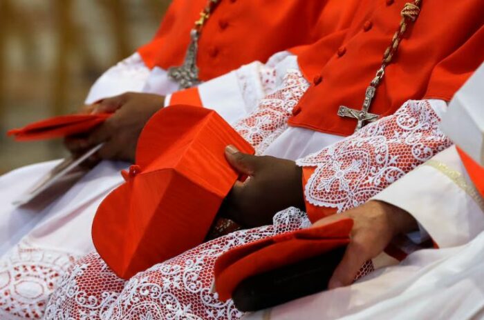 El Vaticano confirmó que llegaron a Roma los 133 cardenales que elegirán al nuevo papa