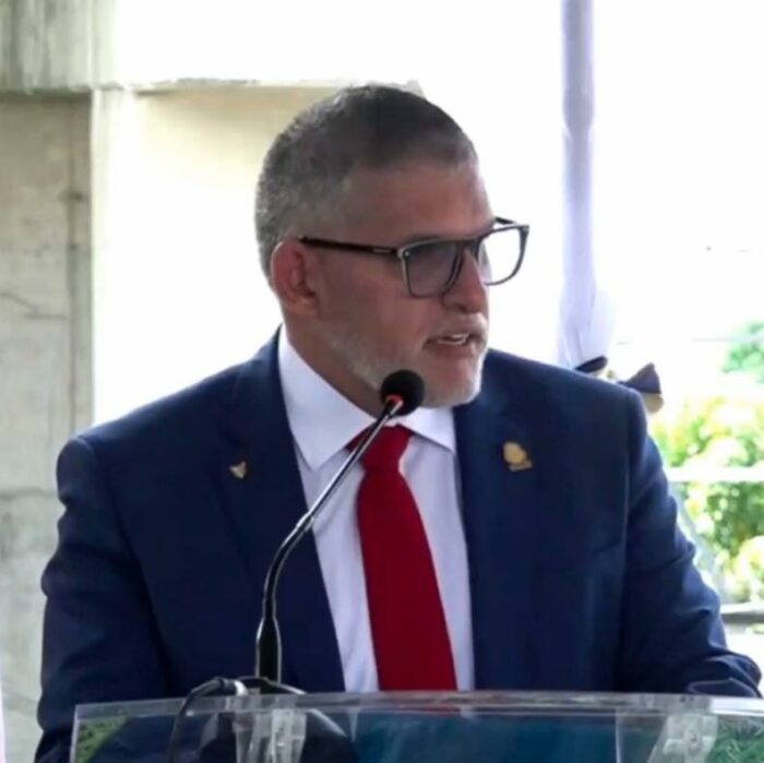 Exministro Batalla dice confiar en “jueces y Estado de Derecho” ante segundo día de audiencia de medidas cautelares
