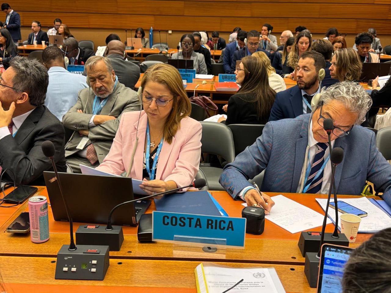 Salud expresa preocupación ante OMS por la aparente incidencia de la industria tabacalera en trámites legislativos