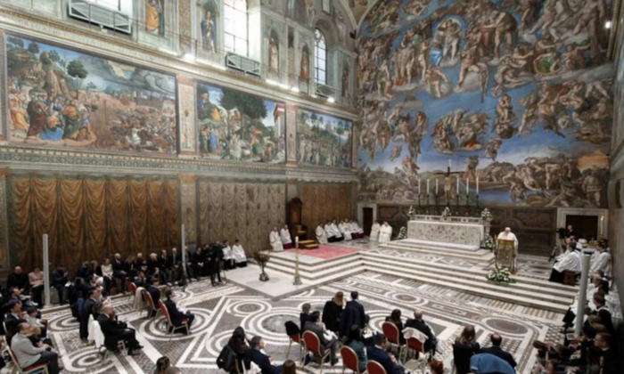 La historia de la Capilla Sixtina, la sede del cónclave para elegir un nuevo Papa