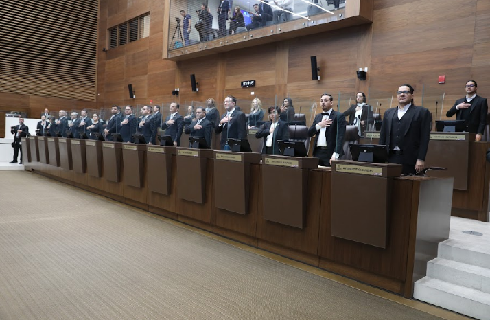 Cámaras empresariales lamentaron rechazo de vía rápida para jornadas laborales excepcionales