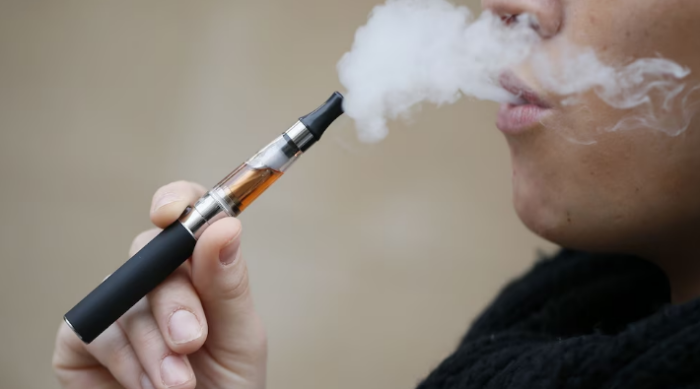 CCSS registra aumento de consultas sobre trastornos asociados con el fumado o vapeo