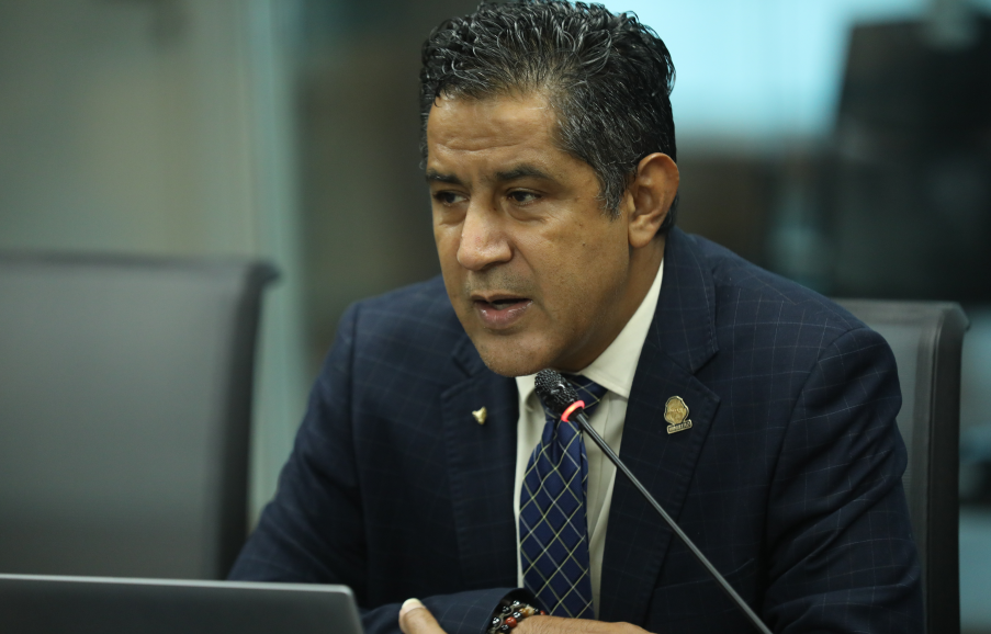 Hacienda no considera razonable aumentar FEES en 2% para el próximo año y pide ‘hacer bien los números’