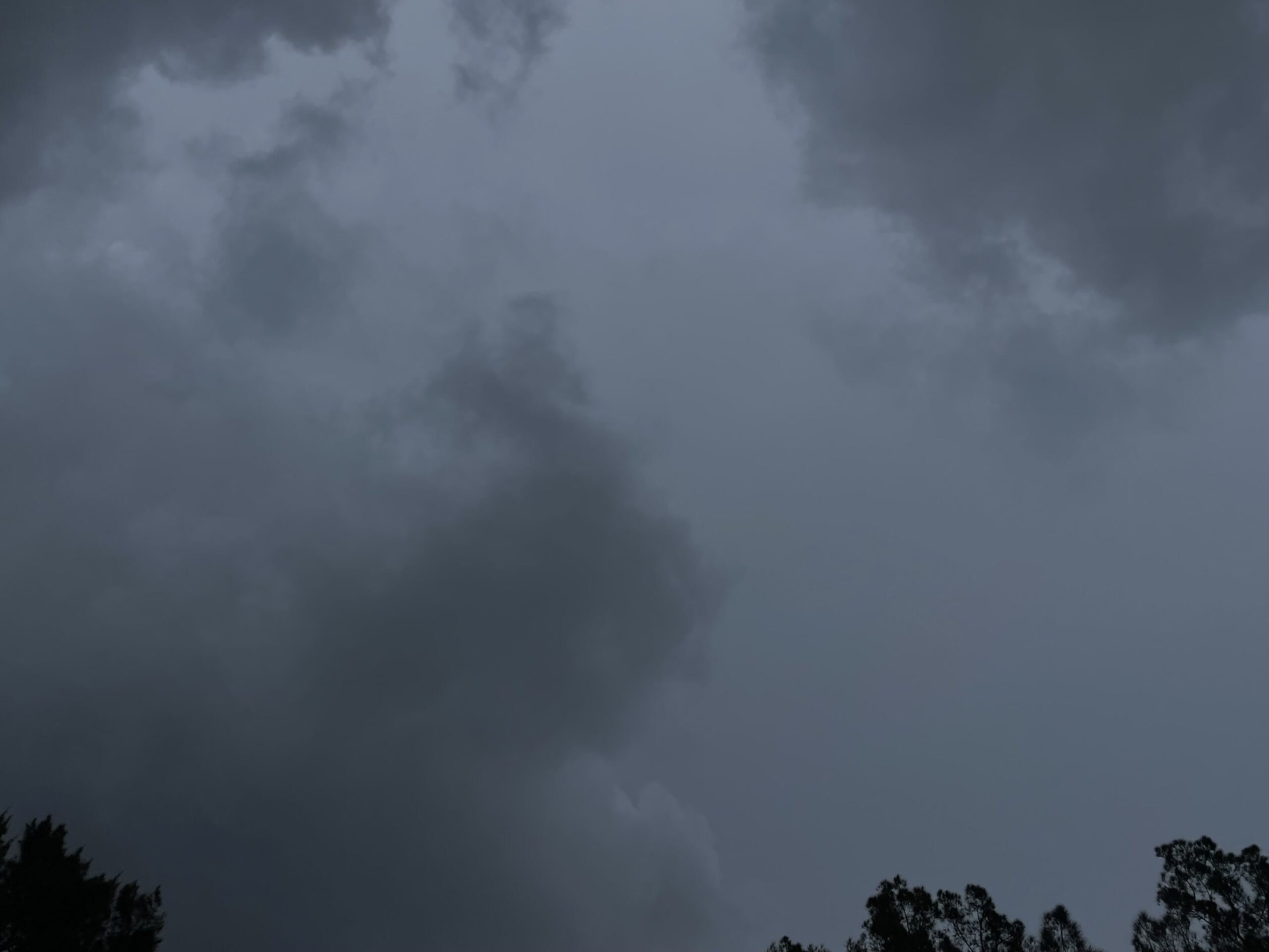 Semana iniciará con condiciones lluviosas e inestables por cercanía de Zona de Convergencia Intertropical