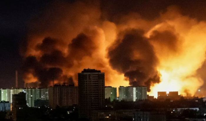 Rusia lanzó un ataque con casi 300 drones sobre Ucrania que dejó 12 muertos y múltiples heridos