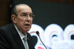 Rodrigo Arias alerta que país transita por una ruta hacia el populismo autoritario