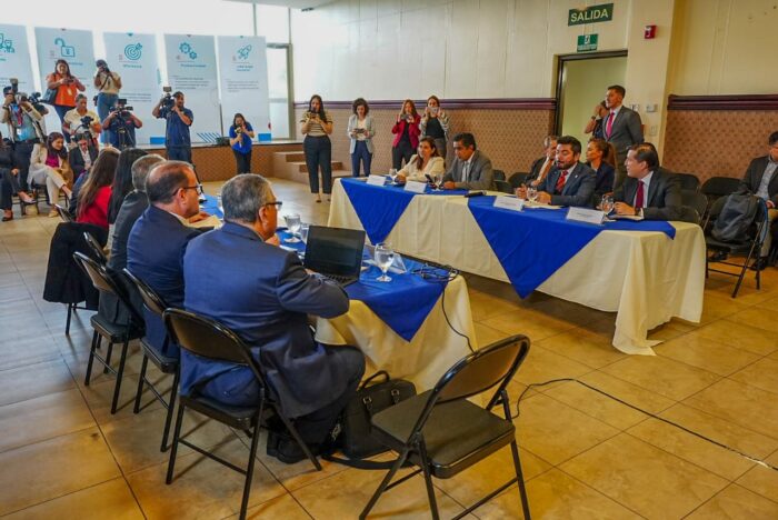 Inician negociaciones sobre el FEES 2026: Propuesta del Gobierno queda para próxima sesión