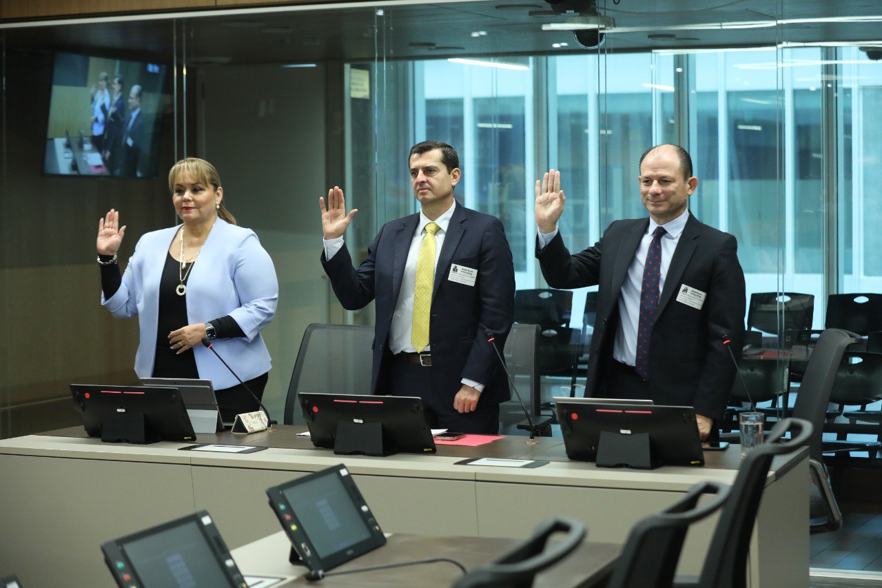 Gerente financiero señala que se requiere ‘voluntad política’ para resolver deuda del Estado con la CCSS